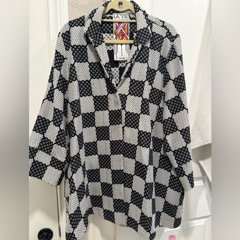 La Vie Style House Black & White Diamond Grid Mini Coat Dress